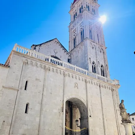 Luxor * Trogir