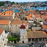 Luxor * Trogir