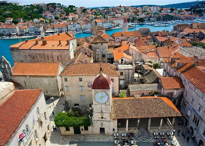 Luxor * Trogir